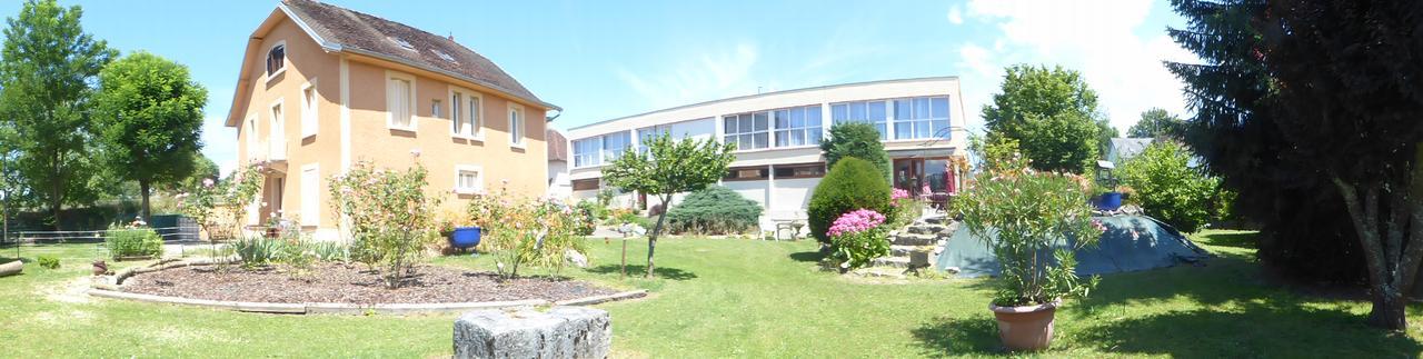 Hôtel Morris Le Pont-de-Beauvoisin Buitenkant foto